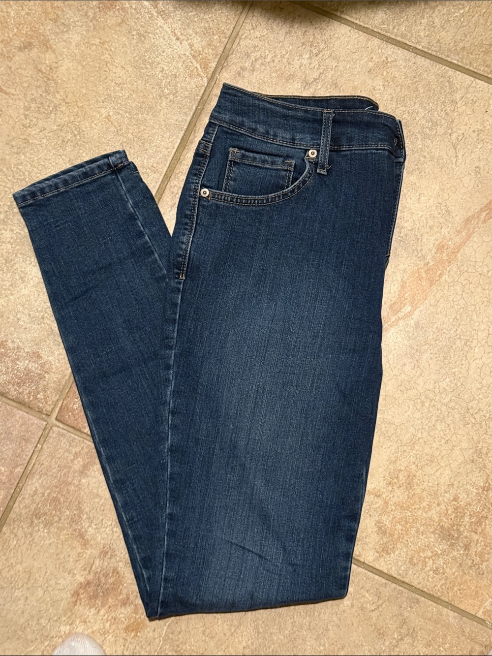 Gloria Vanderbilt Skinny Jeans in Medium Blue Wash